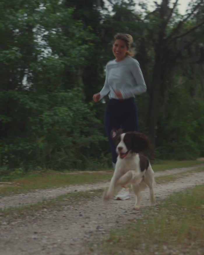 The video of the Southern Tide Lexi Colorblock High Waisted Legging by Southern Tide - Nautical Navy