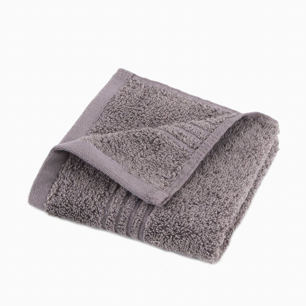 The front view of the Performance 5.0 Wash Cloth by Southern Tide - Wash Cloth