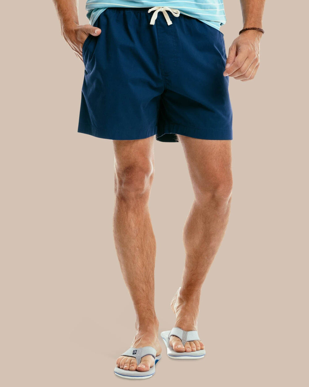 The model front view of the Sun Farer 6 inch short - Navy