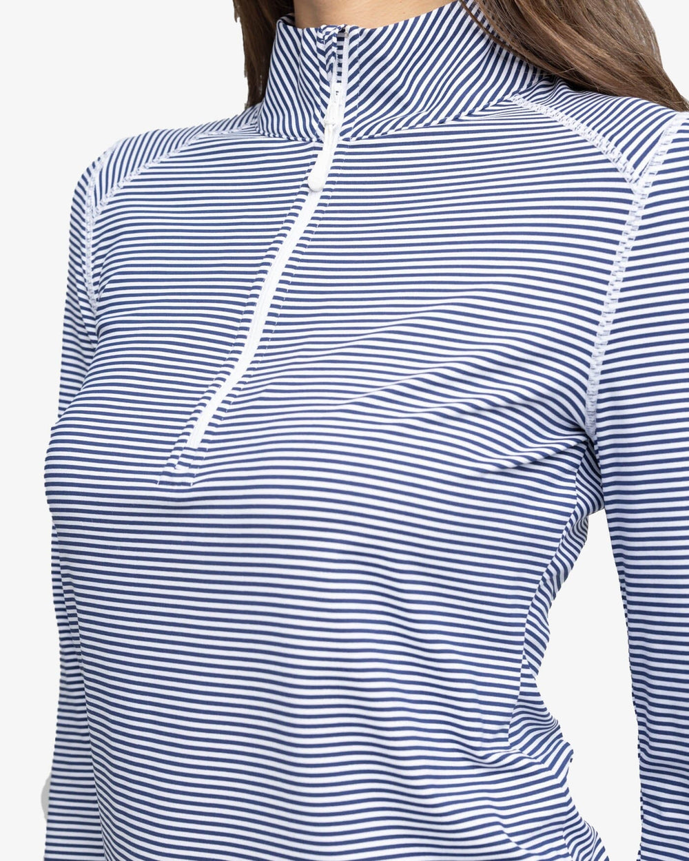 Team Colors Runaround Quarter Zip Pull Over